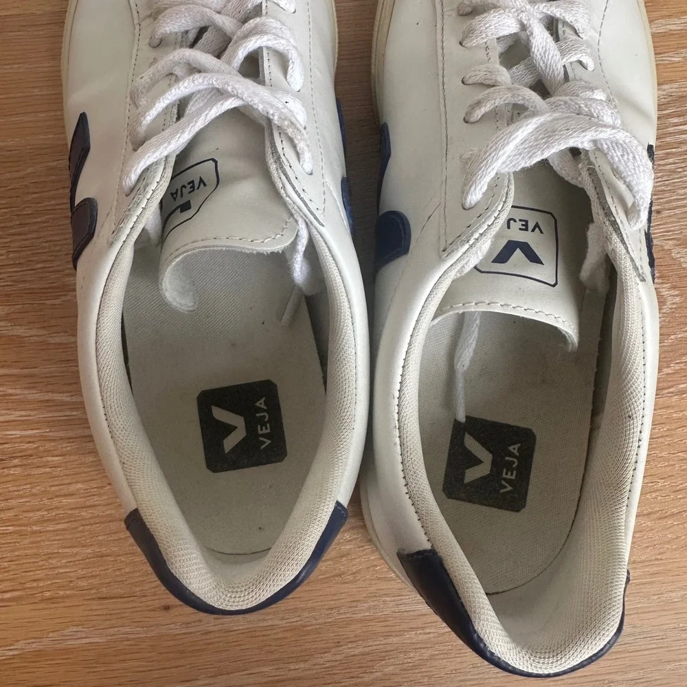 Veja Esplar Low Profile Leather Retro Sneaker White Blue EU 40 US 9